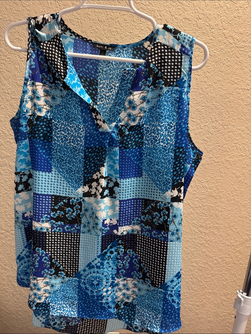 Sami & Jo Blue Patchwork Print Sleeveless V-Neck Top